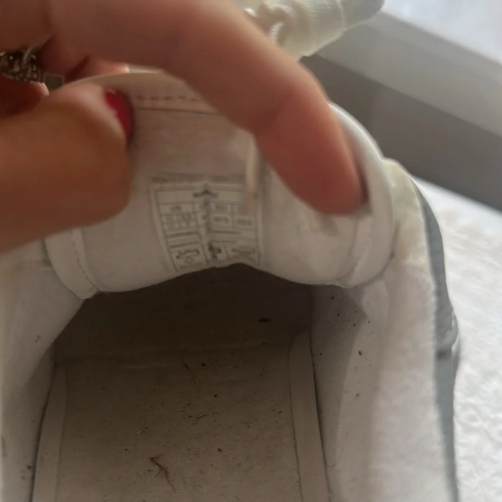 ALO Yoga low top